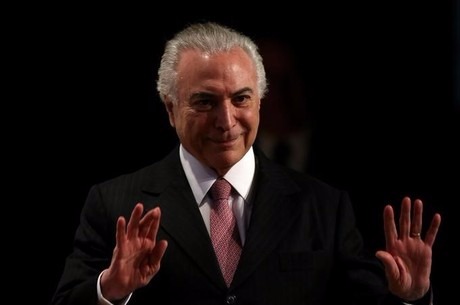 Temer diz que não vai tolerar os que querem parar o País