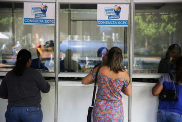 Quase 900 empresas estão abertas à negociação na Campanha Nome Limpo Consumidor inadimplente deve procurar a empresa credora - Foto: Divulgação