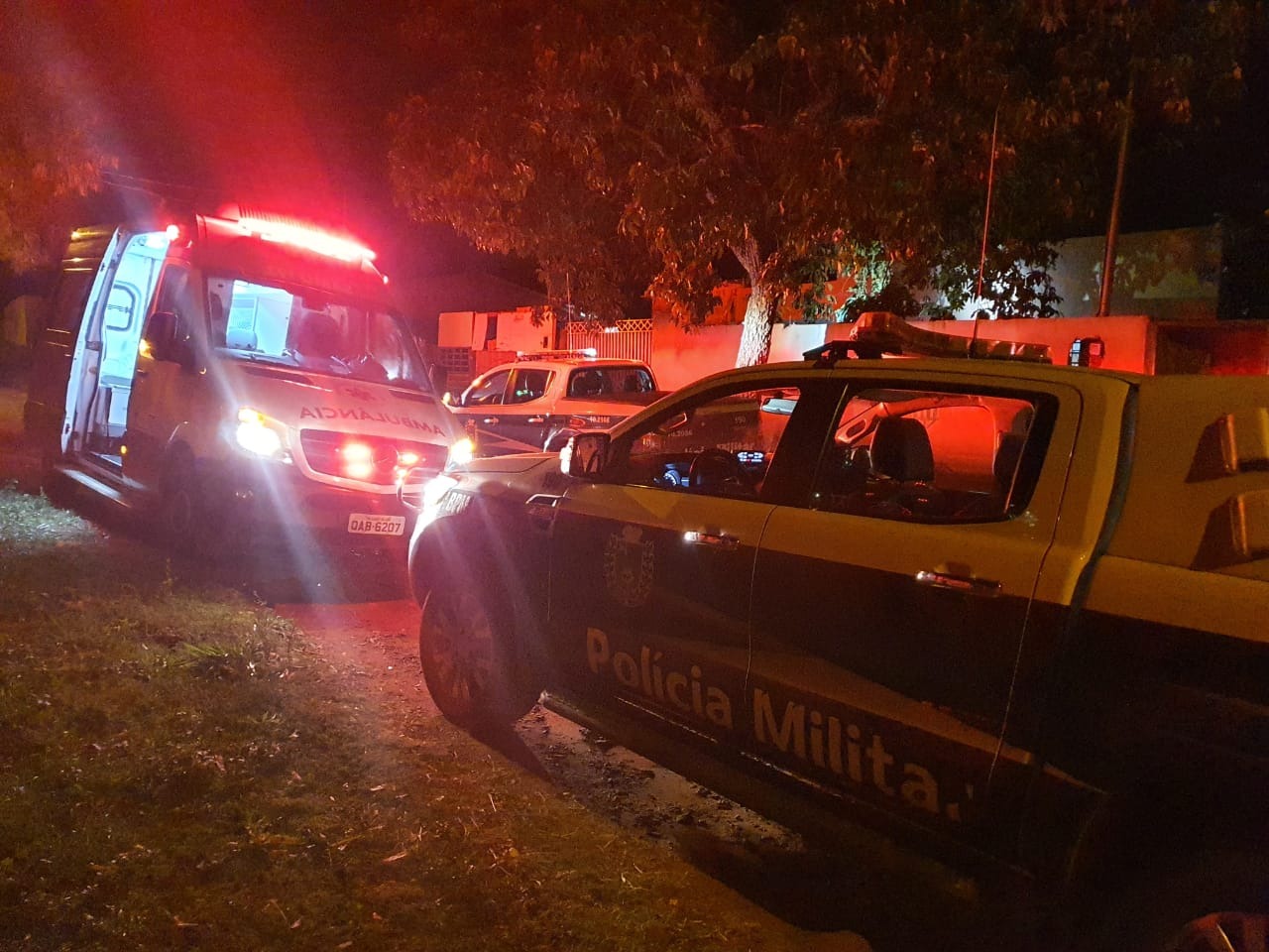 Marido esfaqueia mulher no abdômen na Vila Aimoré