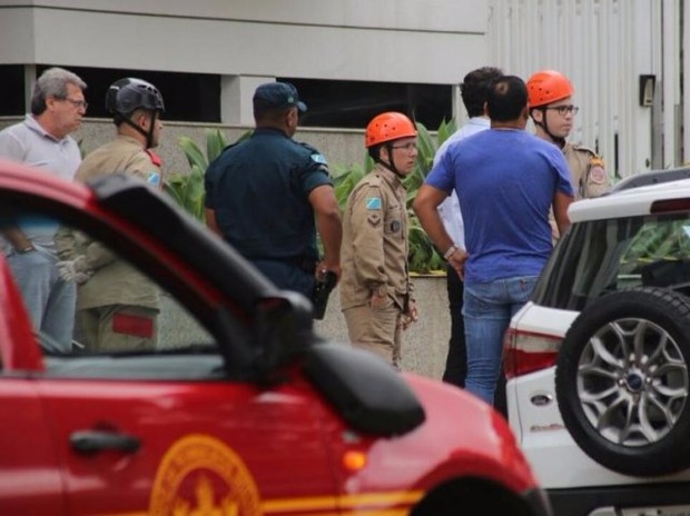 Tragédia no Centro: empregada doméstica cai do 13º andar e morre Tragédia no Centro: empregada doméstica cai do 13º andar e morre