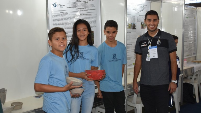 Alunos da Reme apresentam projetos em eventos científicos na UFMS Divulgação