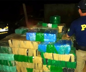 Droga apreendida - Divulgação/ PRF