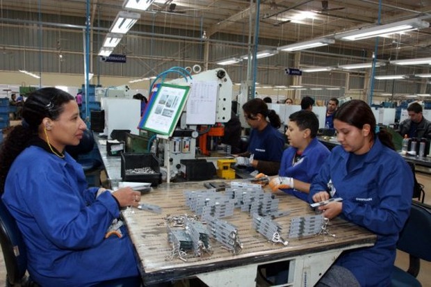 Produção industrial segue estável na maior parte das empresas do Estado Produção industrial segue estável na maior parte das empresas do Estado