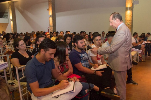 Encontro de Iniciação Científica da UNIGRAN fomenta a pesquisa acadêmica Encontro de Iniciação Científica da UNIGRAN fomenta a pesquisa acadêmica