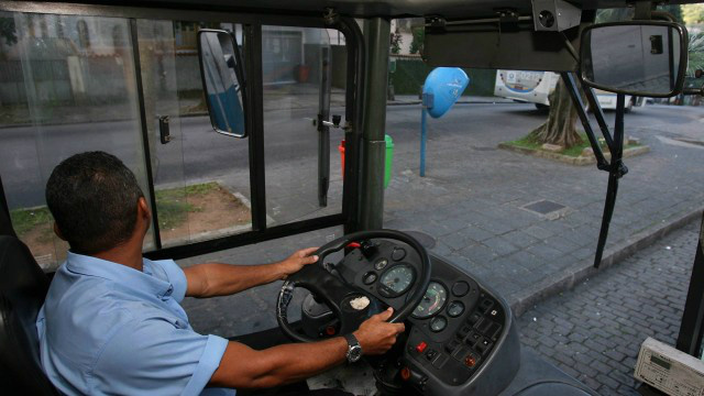 Funtrab abre vagas para motorista, técnico em enfermagem e marceneiro Funtrab abre vagas para motorista, técnico em enfermagem e marceneiro