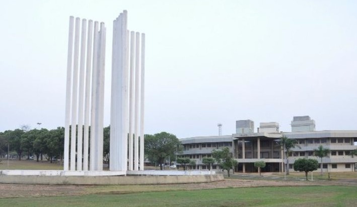 Terminam no próximo dia 20 as inscrições em concurso da UFMS com 83 vagas Paliteiro da UFMS em Campo Grande