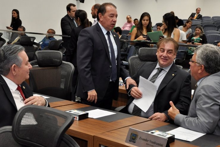 Lei Orçamentária Anual e o Plano Plurianual são aprovados na Assembleia Luciana Nassar