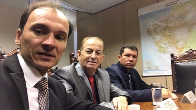 Junior Rodrigues, Bebeto e Olavo Sul durante reunião com ministro (Foto: Divulgação)
