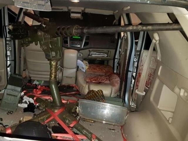 Investigação aponta que túmulo do narcotraficante Rafaat foi violado por membros do PCC Arma instalada em caminhonete, utilizada para matar Rafaat