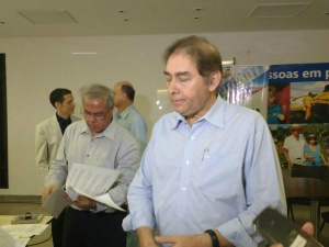 Com R$ 470 milhões em caixa, Capital só executou 10% dos investimentos Alcides Bernal em agenda na semana passada (Foto: Richelieu de Carlo)