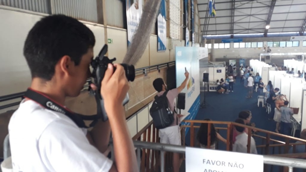 Alunos da Reme participam de cobertura jornalística de evento científico Divulgação