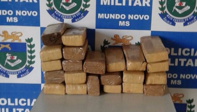 Jovem é preso com 15 quilos de maconha próximo a rodoviária