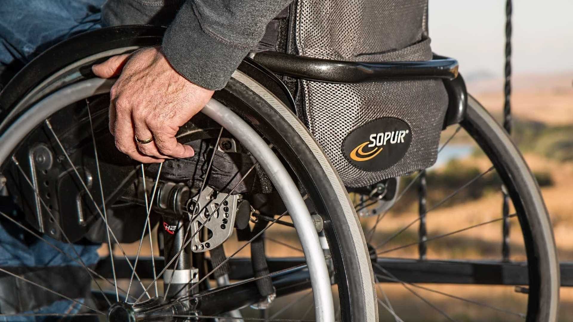 Mesmo com crise, avança número de pessoas com deficiência empregadas