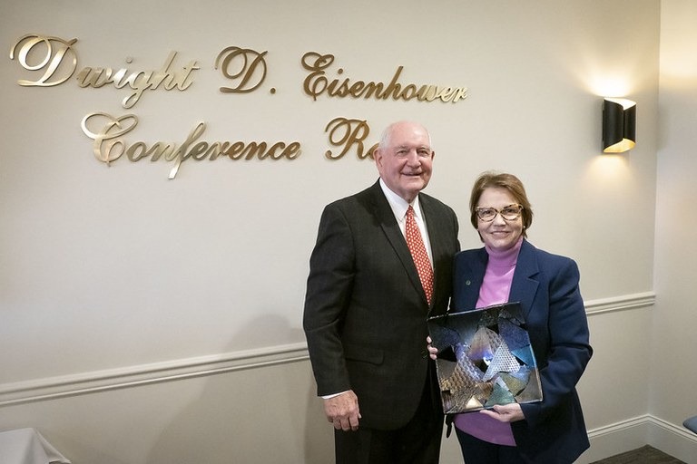 Ministra Tereza Cristina e secretário Sonny Perdue - Foto: Preston Keres/USDA
