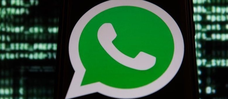 Cuidado com suas conversas no WhatsApp, você está sendo vigiado E aquele palavrão que escapou no áudio com o amigo no WhatsApp? BBC NEWS BRASIL