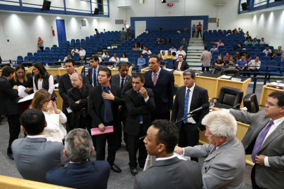 Câmara Municipal: Vereadores mantêm veto do executivo e aprovam sete projetos