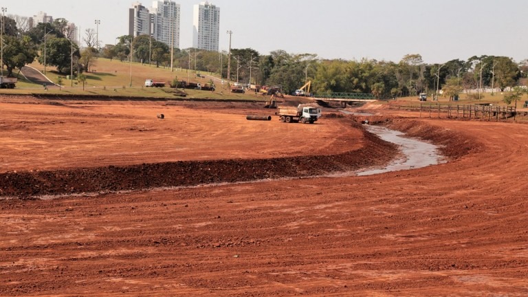 Cronograma das obras de desassoreamento lagos é antecipado em 60 dias