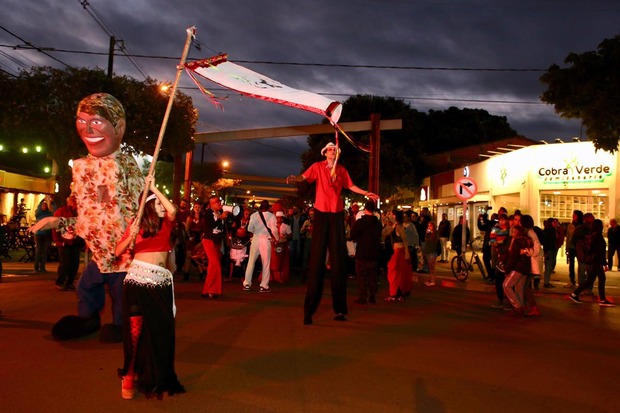 Festival de Inverno de Bonito é aberto oficialmente com homenagens e espetáculos Festival de Inverno de Bonito é aberto oficialmente com homenagens e espetáculos