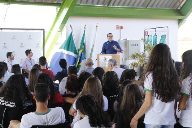 Alan Guedes participa de cerimônia de inauguração de usina fotovoltaica do IFMS Alan Guedes participa de cerimônia de inauguração de usina fotovoltaica do IFMS
