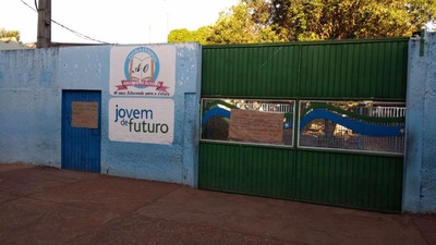 Aulas das rede estadual de ensino começam no dia 6 de fevereiro Unidades escolares estaduais, como a Amando de Oliveira, em Campo Grande, vão começar ano letivo de 2018 em 6 de fevereiro (Foto: Rodrigo Grando/TV Morena)