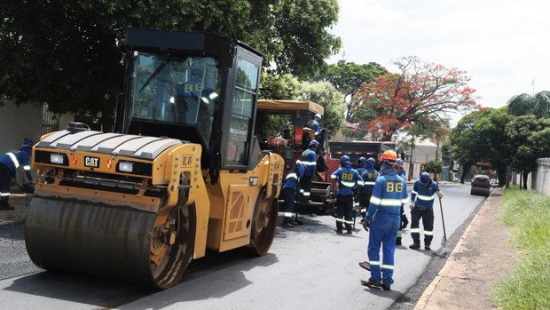 Prefeitura vai receber R$ 21,5 mi de recurso federal para executar 35 km de recapeamento Prefeitura vai receber R$ 21,5 mi de recurso federal para executar 35 km de recapeamento