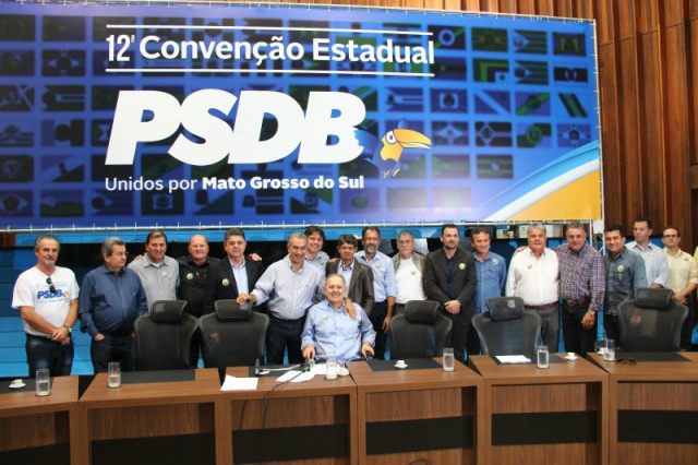 Cúpula tucana reunida na convenção do partido (Foto: Fernando Antunes)