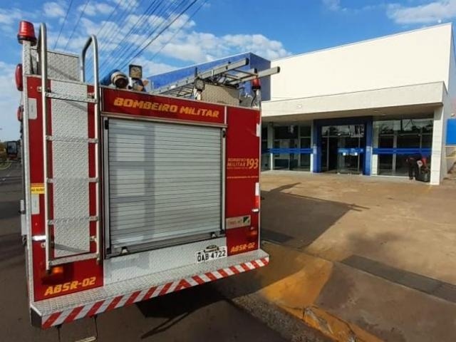Dispositivo libera fumaça em banco e bombeiros são acionados na capital Ronie Cruz/CG News