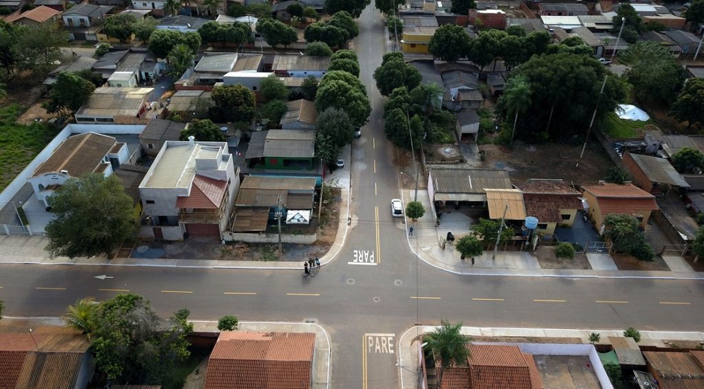 Governo investe mais de R$ 80 milhões em infraestrutura em Bonito neste ano Vista aérea do Jardim Marambaia, que recebeu asfalto novo. Chico Ribeiro