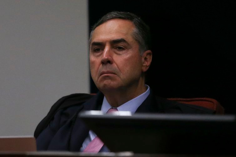 Barroso diz que quem ganhar eleições terá que respeitar regras do jogo