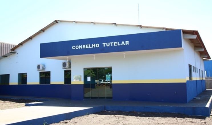 Candidatos disputam vagas em prova para conselheiro tutelar neste domingo Candidatos disputam vagas em prova para conselheiro tutelar neste domingo