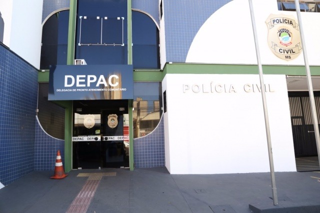 Jovem é preso dirigindo bêbado na Afonso Pena e pai se nega a pagar fiança para tirá-lo do “xadrez” (Foto: Paulo Francis)