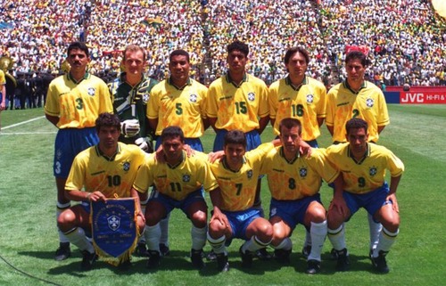 
Há 23 anos o Brasil se tornava o maior vencedor de Copas do Mundo © GETTY IMAGES