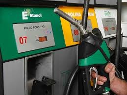 Abastecer com etanol não é vantajoso para o consumidor desde 2015 Abastecer com etanol não é vantajoso para o consumidor desde 2015