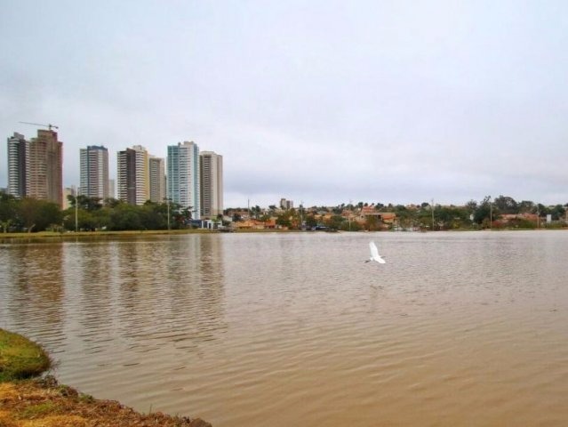 Salvação de lago no Parque nas Nações depende de obra da Prefeitura Lago do Parque das Nações Indígenas. (Foto: André Bittar)