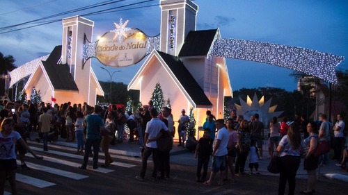 Coral fronteira e laço de ouro se apresentam hoje na cidade do natal