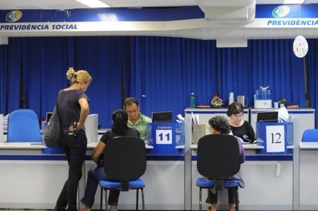 Volume de benefícios concedidos cai mais de 6% em 2017
Fábio Rodrigues Pozzebom/ABr