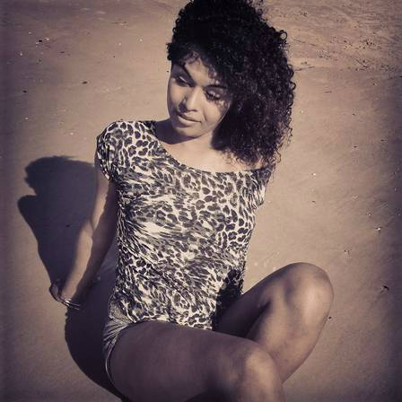 Stheffany conta que nunca havia sido discriminada no colégio, onde estuda desde o primeiro ano do ensino médio Foto: Reprodução/Facebook
