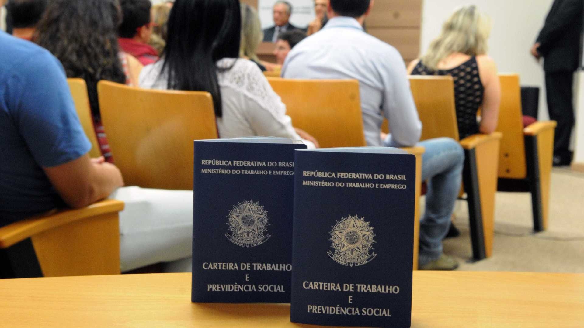 Só Centro-Oeste e Sul recuperam o nível de atividade econômica Só Centro-Oeste e Sul recuperam o nível de atividade econômica
