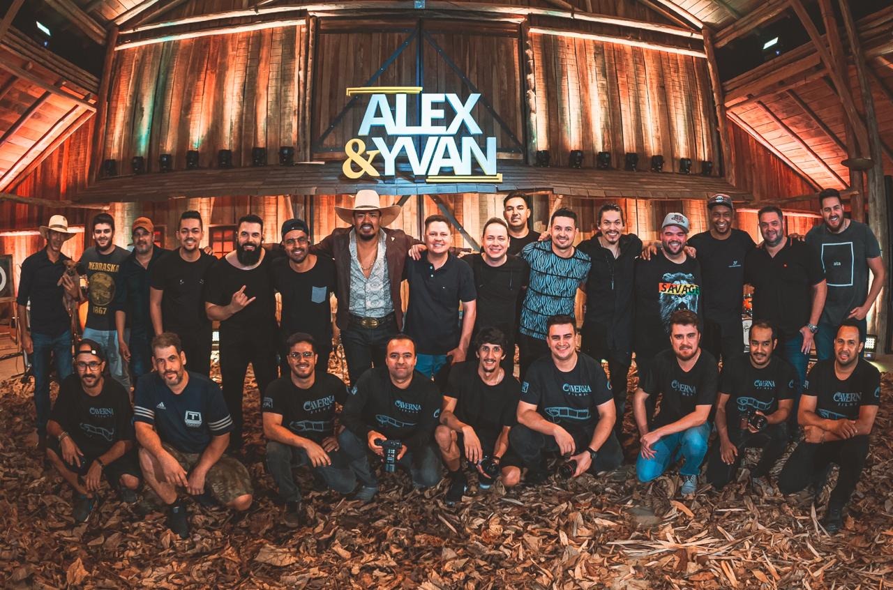 Em novo projeto, Alex e Yvan gravam DVD na Capital da música sertaneja Divulgação