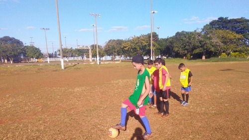 Programa de esporte promove festival de futebol para crianças de 10 a 14 anos