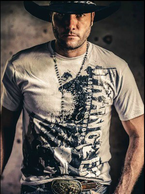 Cantor Manutti (Foto: Lenni Santos/Divulgação)
