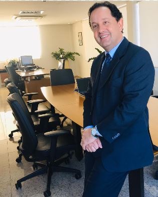 Diretor-presidente da Sanesul, Walter Carneiro Jr., receberá Prêmio Piraputanga de Turismo. Acom