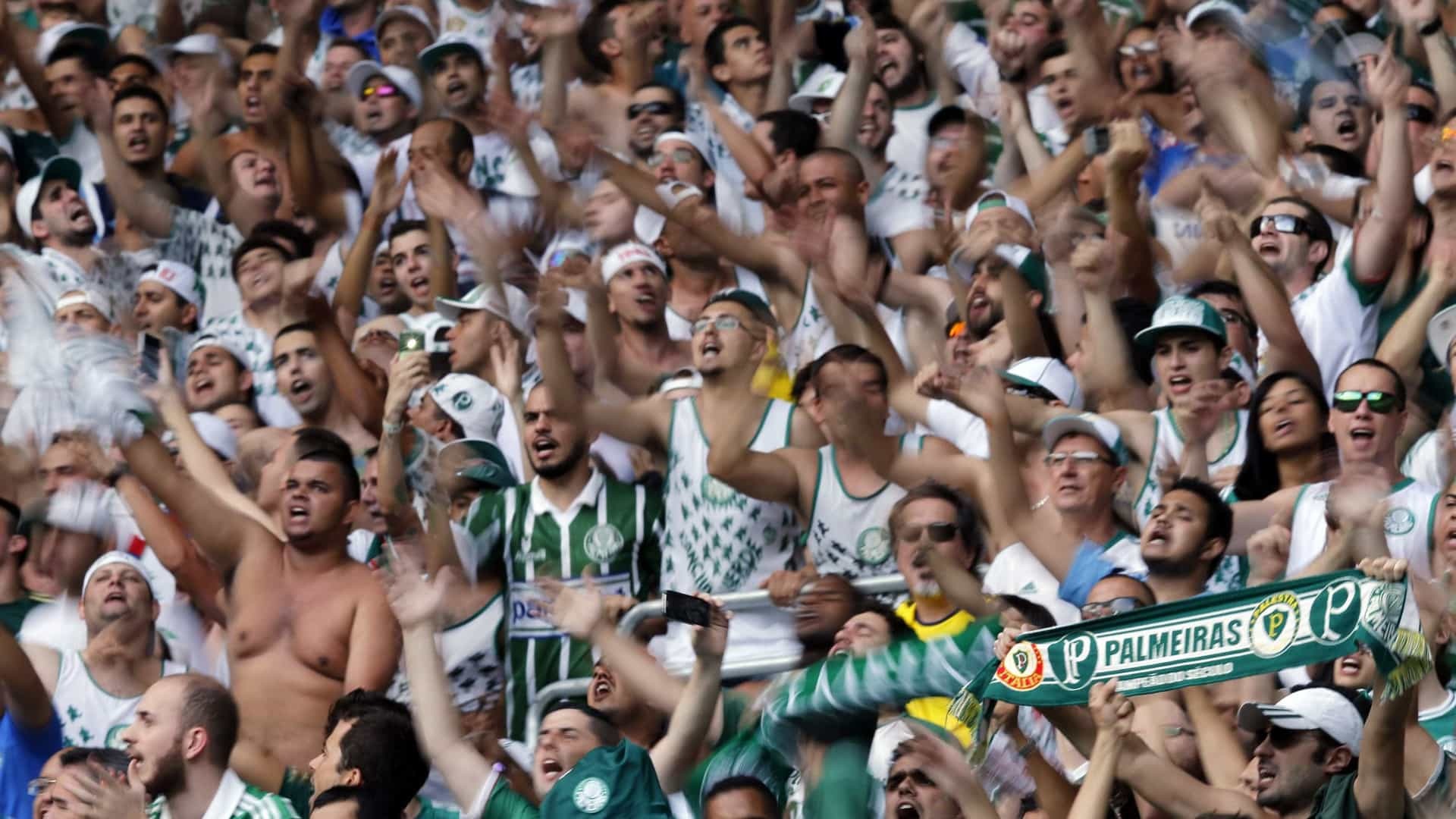 Palmeiras enfrenta Grêmio para evitar título antecipado do Flamengo Palmeiras enfrenta Grêmio para evitar título antecipado do Flamengo