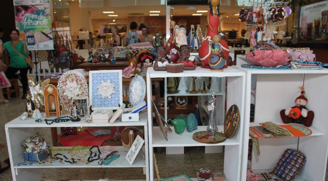 Coophavila II recebe feira com intermediação de empregos e atendimento do Procon