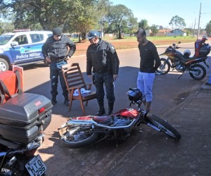 Motociclista é ferido com linha de cerol em bairro da Capital Polícia Militar foi acionada para a ocorrência - Valdenir Rezende