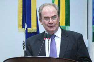 Idenor pede implantação do Centro Estadual de Línguas Idenor Machado pede Centro de Línguas para Dourados.
Foto: Thiago Moraes