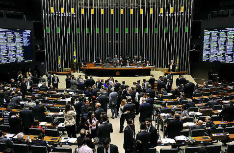 Maryanna Oliveira/Câmara dos Deputados

Deputados vão analisar proposta que reduz maioridade penal de 18 para 16 anos nos casos de crimes hediondos