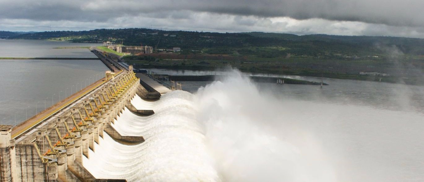 Privatização de hidrelétricas vai gerar R$ 30 bilhões para o governo Privatização de hidrelétricas vai gerar R$ 30 bilhões para o governo