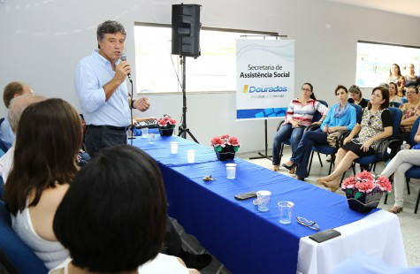 Murilo diz durante entrega do prédio do Creas que a Assistência Social ajuda as pessoas a caminharem com suas próprias pernas – A. Frota