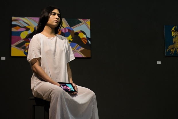 Festival IPêrformático traz 11 dias de performance para Campo Grande Idealizadora do IPêrformátivo Alice Yura na performance Nem Eva, nem Maria (Marina Pacheco)